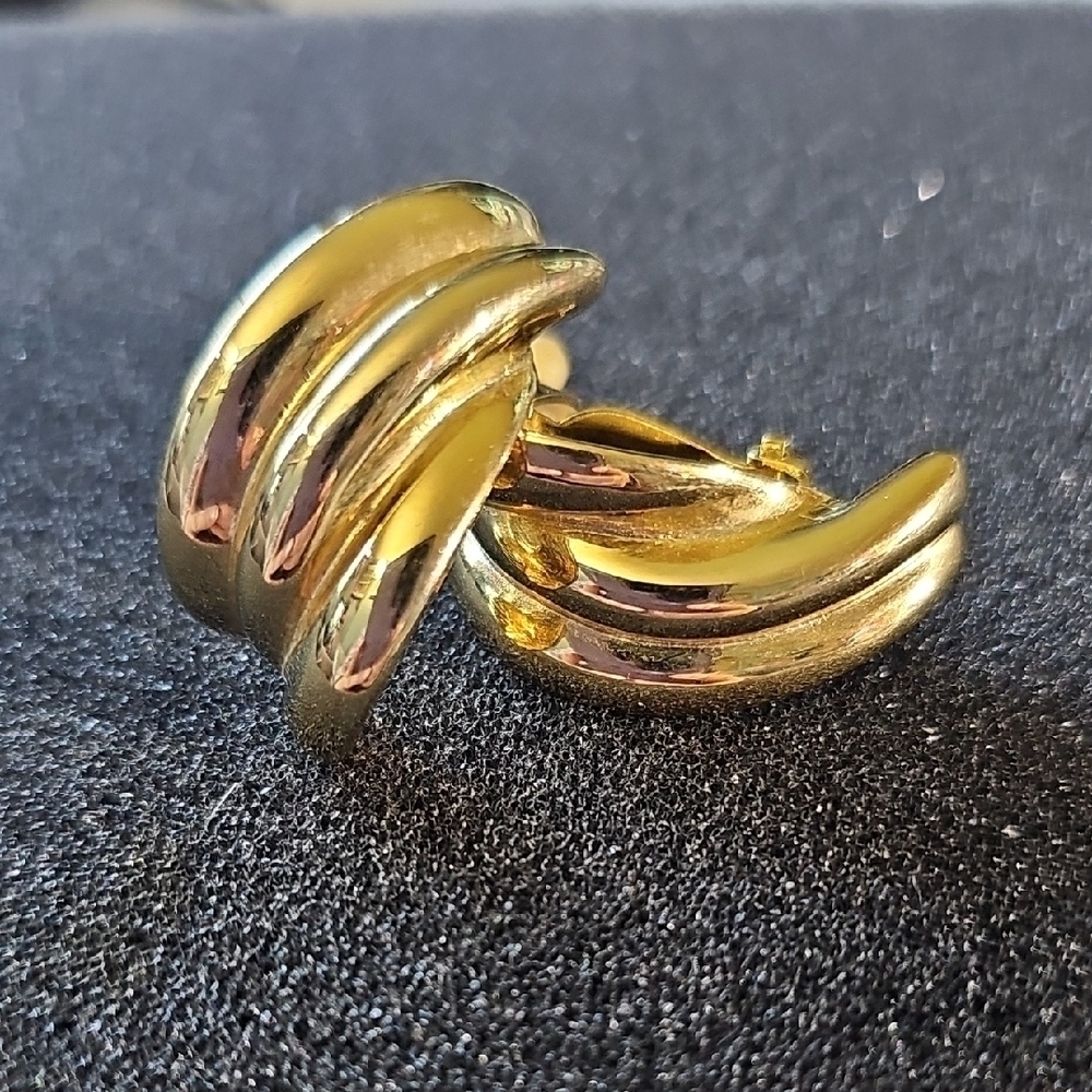 Gold Crescent Earrings with Sculptural Design Clip On - Picture 1 of 8